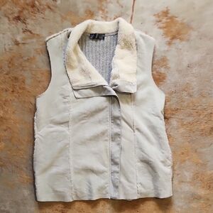 Cream Shearling-Lined Sleeveless Vest